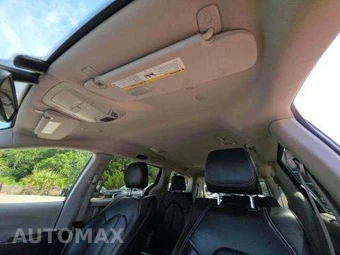 2022 Chrysler Pacifica Touring L 121.6" WB - miniatura 12