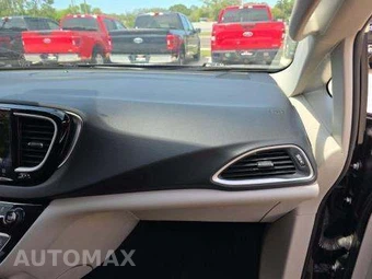2022 Chrysler Pacifica Touring L 121.6" WB - miniatura 21