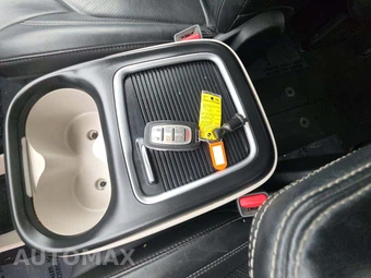 2022 Chrysler Pacifica Touring L 121.6" WB - miniatura 8