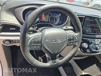 2022 Chrysler Pacifica Touring L 121.6" WB - miniatura 10