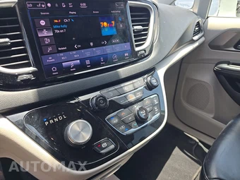 2022 Chrysler Pacifica Touring L 121.6" WB - miniatura 11