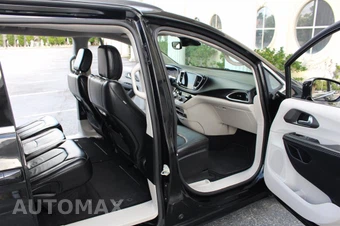 2022 Chrysler Pacifica Touring L 121.6" WB - miniatura 28