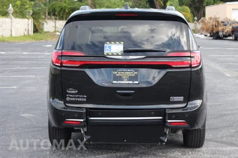 2022 Chrysler Pacifica Touring L 121.6" WB - miniatura 8