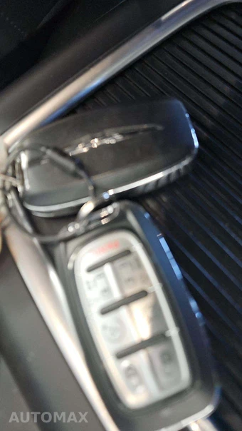 2022 Chrysler Pacifica Touring L 121.6" WB - miniatura 22