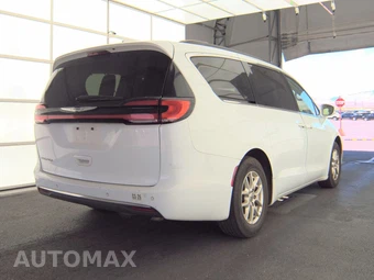 2022 Chrysler Pacifica Touring L 121.6" WB - miniatura 4