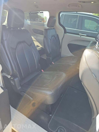 2022 Chrysler Pacifica Touring L 121.6" WB - miniatura 16