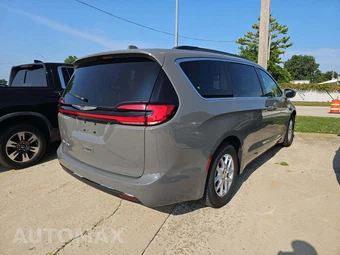 2022 Chrysler Pacifica Touring L 121.6" WB - miniatura 3