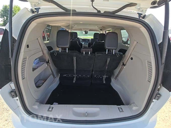2022 Chrysler Pacifica Touring L 121.6" WB - miniatura 12