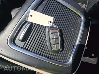 2022 Chrysler Pacifica Touring L 121.6" WB - miniatura 5