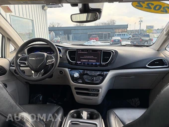 2022 Chrysler Pacifica Touring L 121.6" WB - miniatura 11