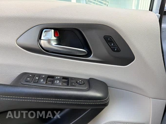 2022 Chrysler Pacifica Touring L 121.6" WB - miniatura 15