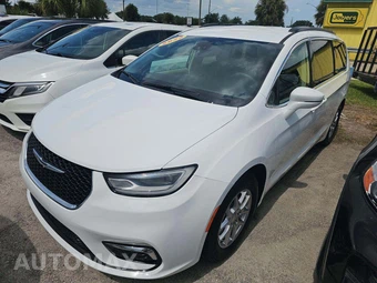 2022 Chrysler Pacifica Touring L 121.6" WB