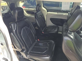 2022 Chrysler Pacifica Touring L 121.6" WB – miniatura 17