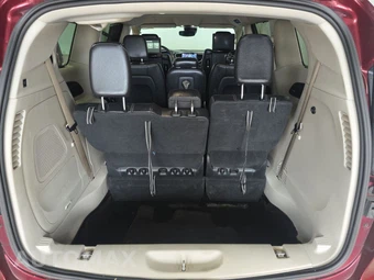 2022 Chrysler Pacifica Touring L 121.6" WB – miniatura 17