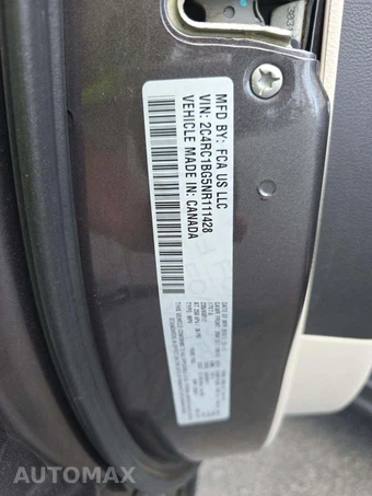 2022 Chrysler Pacifica Touring L 121.6" WB – miniatura 2