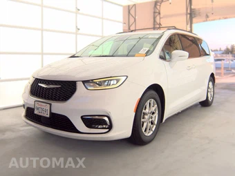 2022 Chrysler Pacifica Touring L 121.6" WB