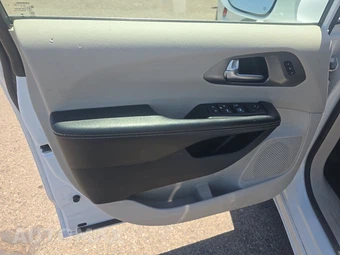 2022 Chrysler Pacifica Touring L 121.6" WB - miniatura 15