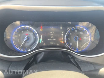 2022 Chrysler Pacifica Touring L 121.6" WB - miniatura 18