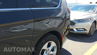 2022 Chrysler Pacifica Touring L 121.6" WB - miniatura 23