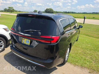 2022 Chrysler Pacifica Touring L 121.6" WB - miniatura 3