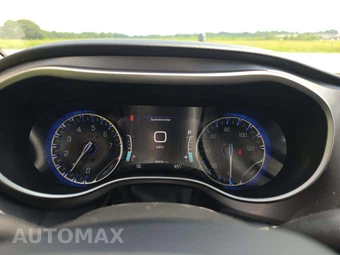 2022 Chrysler Pacifica Touring L 121.6" WB - miniatura 9