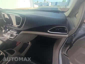 2022 Chrysler Pacifica Touring L 121.6" WB - miniatura 17