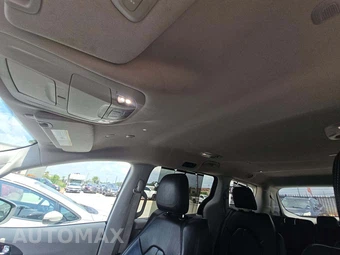 2022 Chrysler Pacifica Touring L 121.6" WB – miniatura 11