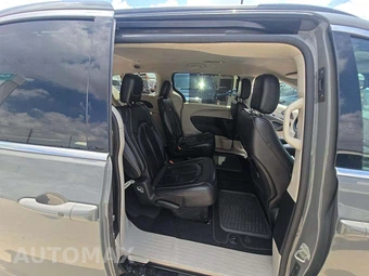 2022 Chrysler Pacifica Touring L 121.6" WB – miniatura 17