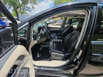 2022 Chrysler Pacifica Touring L 121.6" WB - miniatura 6
