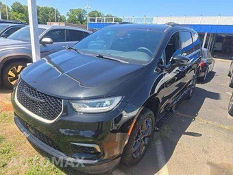 2022 Chrysler Pacifica Touring L 121.6" WB