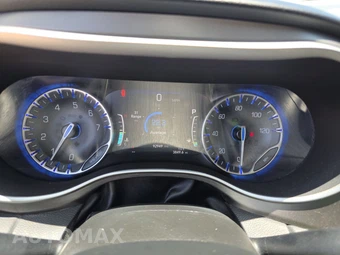 2022 Chrysler Pacifica Touring L 121.6" WB – miniatura 12