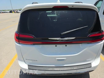 2022 Chrysler Pacifica Touring L 121.6" WB – miniatura 5