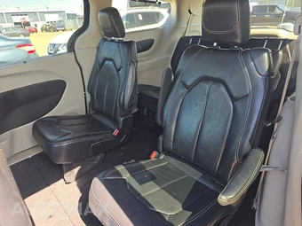 2022 Chrysler Pacifica Touring L 121.6" WB - miniatura 13