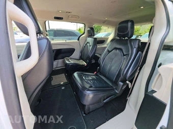 2022 Chrysler Pacifica Touring L 121.6" WB - miniatura 13