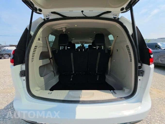 2022 Chrysler Pacifica Touring L 121.6" WB - miniatura 15