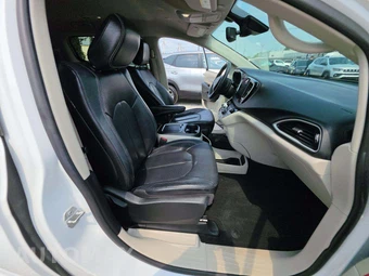 2022 Chrysler Pacifica Touring L 121.6" WB - miniatura 19