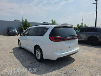 2022 Chrysler Pacifica Touring L 121.6" WB - miniatura 2