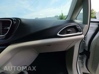 2022 Chrysler Pacifica Touring L 121.6" WB - miniatura 20