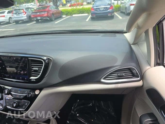 2022 Chrysler Pacifica Touring L 121.6" WB - miniatura 20