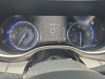 2022 Chrysler Pacifica Touring L 121.6" WB - miniatura 9