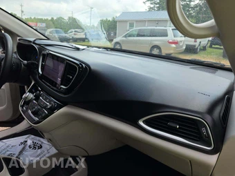 2022 Chrysler Pacifica Touring L 121.6" WB - miniatura 20