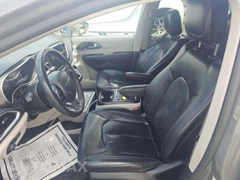 2022 Chrysler Pacifica Touring L 121.6" WB - miniatura 6