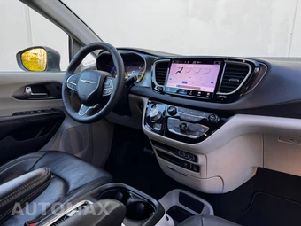 2022 Chrysler Pacifica Touring L 121.6" WB - miniatura 21