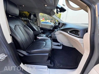2022 Chrysler Pacifica Touring L 121.6" WB - miniatura 22