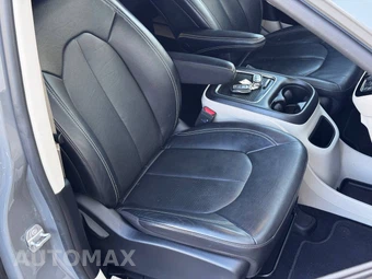 2022 Chrysler Pacifica Touring L 121.6" WB - miniatura 23