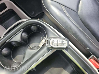 2022 Chrysler Pacifica Touring L 121.6" WB - miniatura 8
