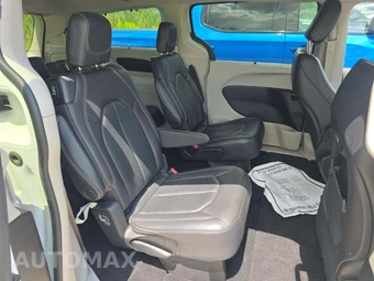 2022 Chrysler Pacifica Touring L 121.6" WB – miniatura 17