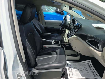 2022 Chrysler Pacifica Touring L 121.6" WB – miniatura 19