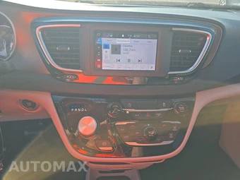 2022 Chrysler Voyager LX 121.6" WB - miniatura 11