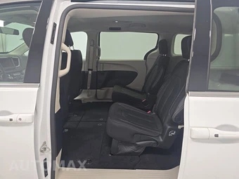 2022 Chrysler Voyager LX 121.6" WB - miniatura 13